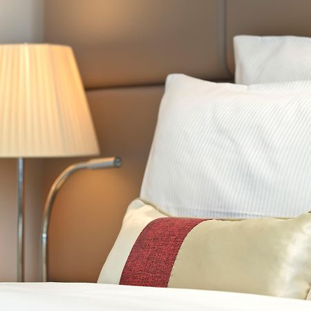 คราวน์ พลาซา มงเปลิเย โกรุม Hotel มงต์เปอลิเยร์ ภายนอก รูปภาพ